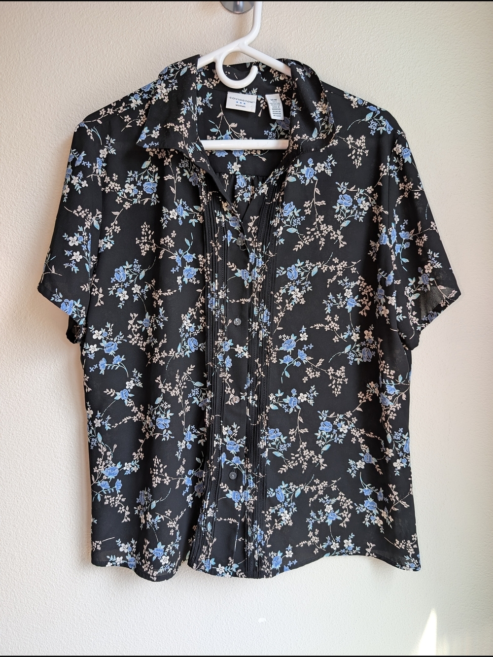 Covington Button-Down Shirt with Light Blue Floral Print Women's Size 16W